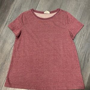 Betsey’s Boutique Shop maroon shirt. Size M